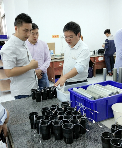 说明: http://image0.chunsuns.com/site501/upload/album/20170426/2017042618392114570785.jpg